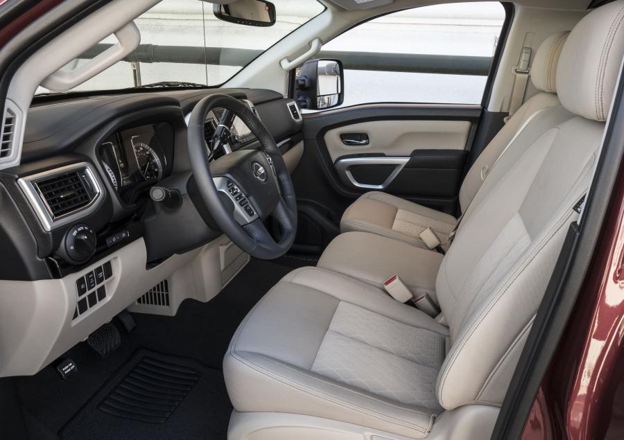  Nissan Titan SV Single Cab 2016 года  (фото 10 из 13)